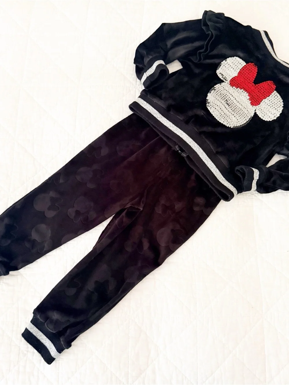 Disney Minnie Mouse Kids 2T Black Velour Girls' Jogger Set
